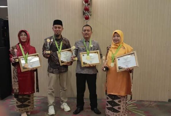 4 GTK MAN 2 Pesisir Selatan Raih Juara  Anugerah GTK Madrasah Kanwil Kemenag Sumbar