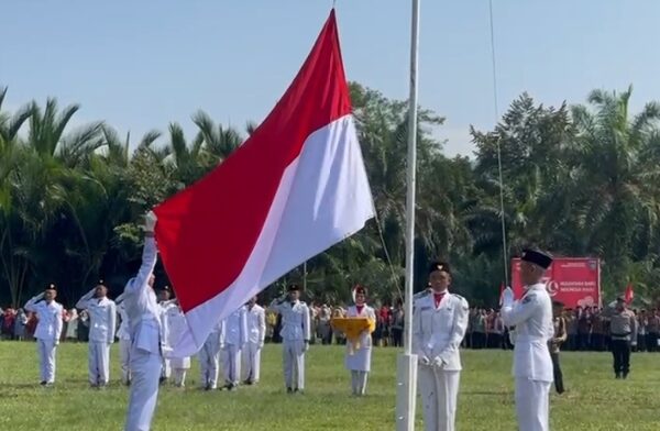 Paskibra MAN 2 Pesisir Selatan Sukses Laksanakan Tugas Pada HUT RI ke-79 Kecamatan IV Jurai