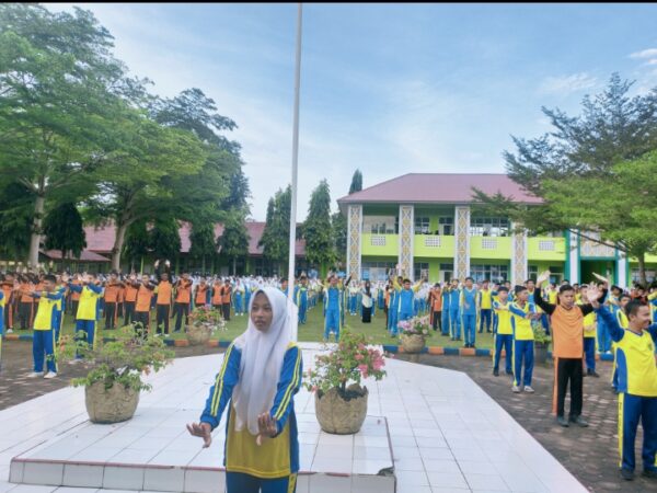 MAN 2 Pesisir Selatan Gelar Senam Pagi untuk Mewujudkan Siswa yang Sehat