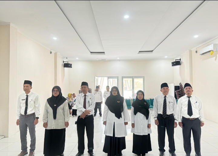 EMPAT GURU MAN 2 PESISIR SELATAN RESMI DIKUKUHKAN MENJADI PENGAWAS MADRASAH