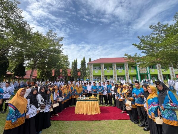 Rayakan HGN, , MAN 2 Pesisir Selatan Gelar Lomba Antar Guru dan Antar Siswa